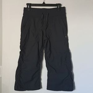 Lululemon workout capris